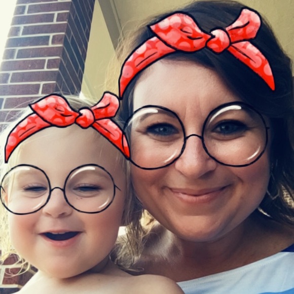 Meet your Posher, Lacee - Picture 1 of 1